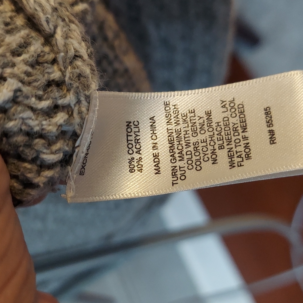 Express Sweater - Picture 7 of 7